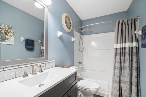 Tiny photo for 7147 Colonial Affair Drive 4 #4, New Albany, OH 43054 (MLS # 226031594)