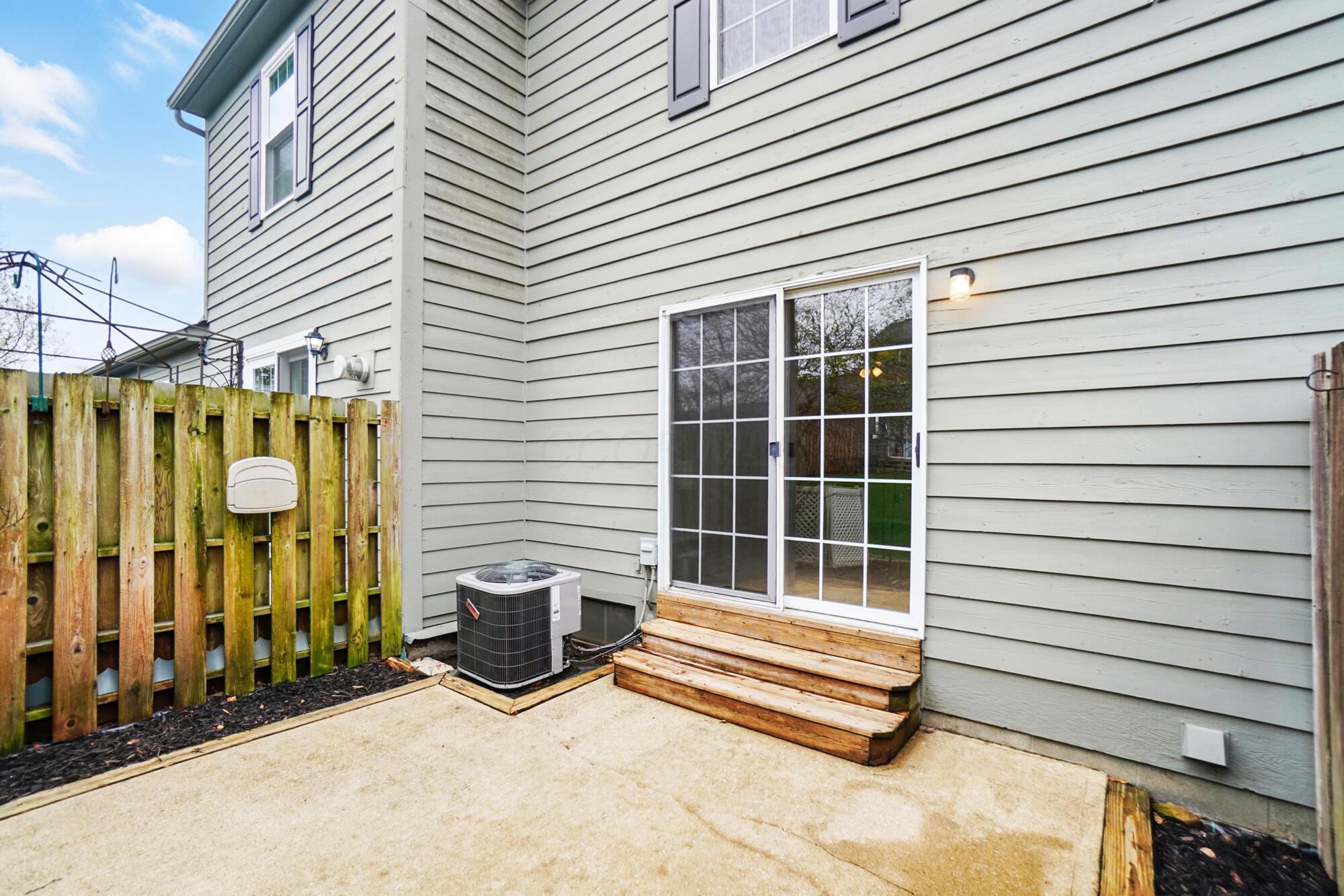 4018 Blendon Point Drive, Columbus, Ohio image 31