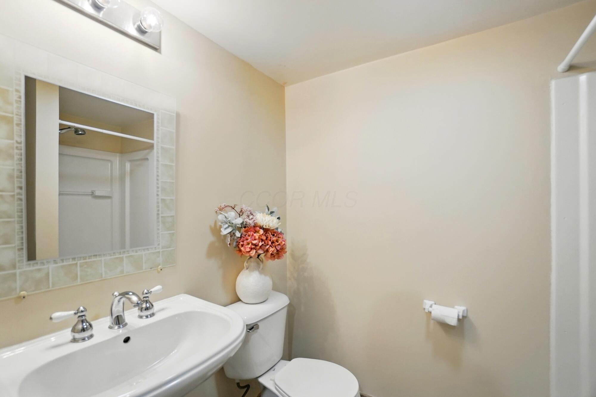 4018 Blendon Point Drive, Columbus, Ohio image 25