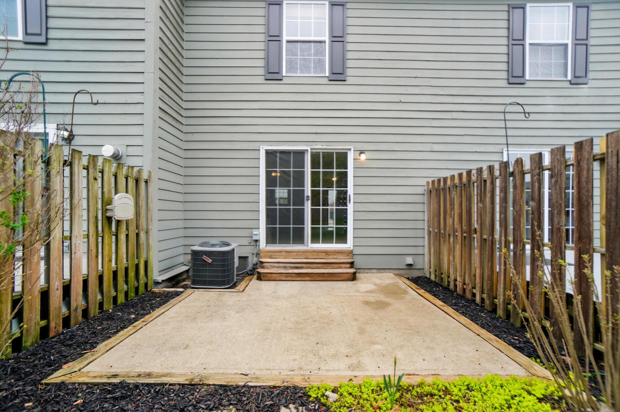 4018 Blendon Point Drive, Columbus, Ohio image 32