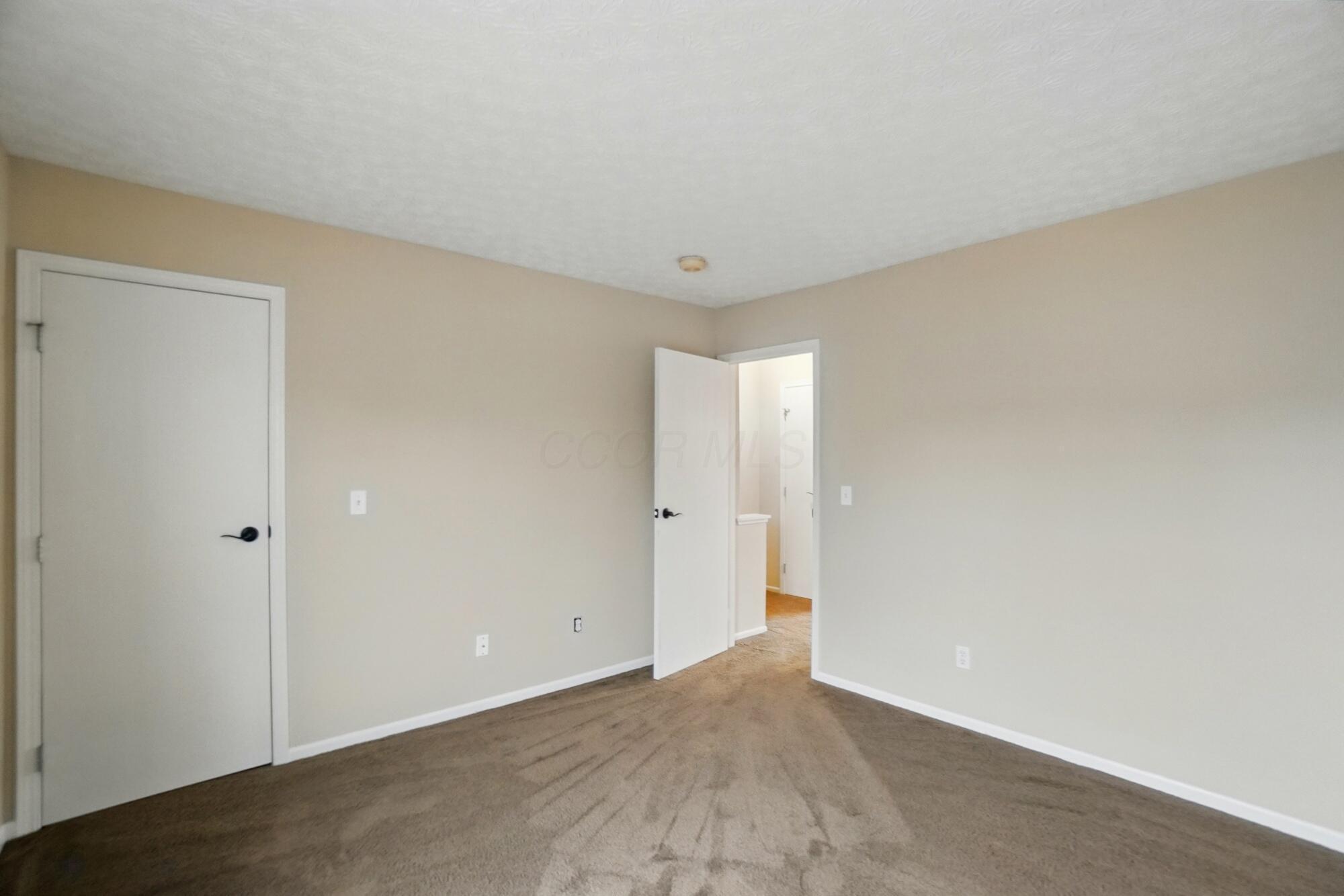 4018 Blendon Point Drive, Columbus, Ohio image 20