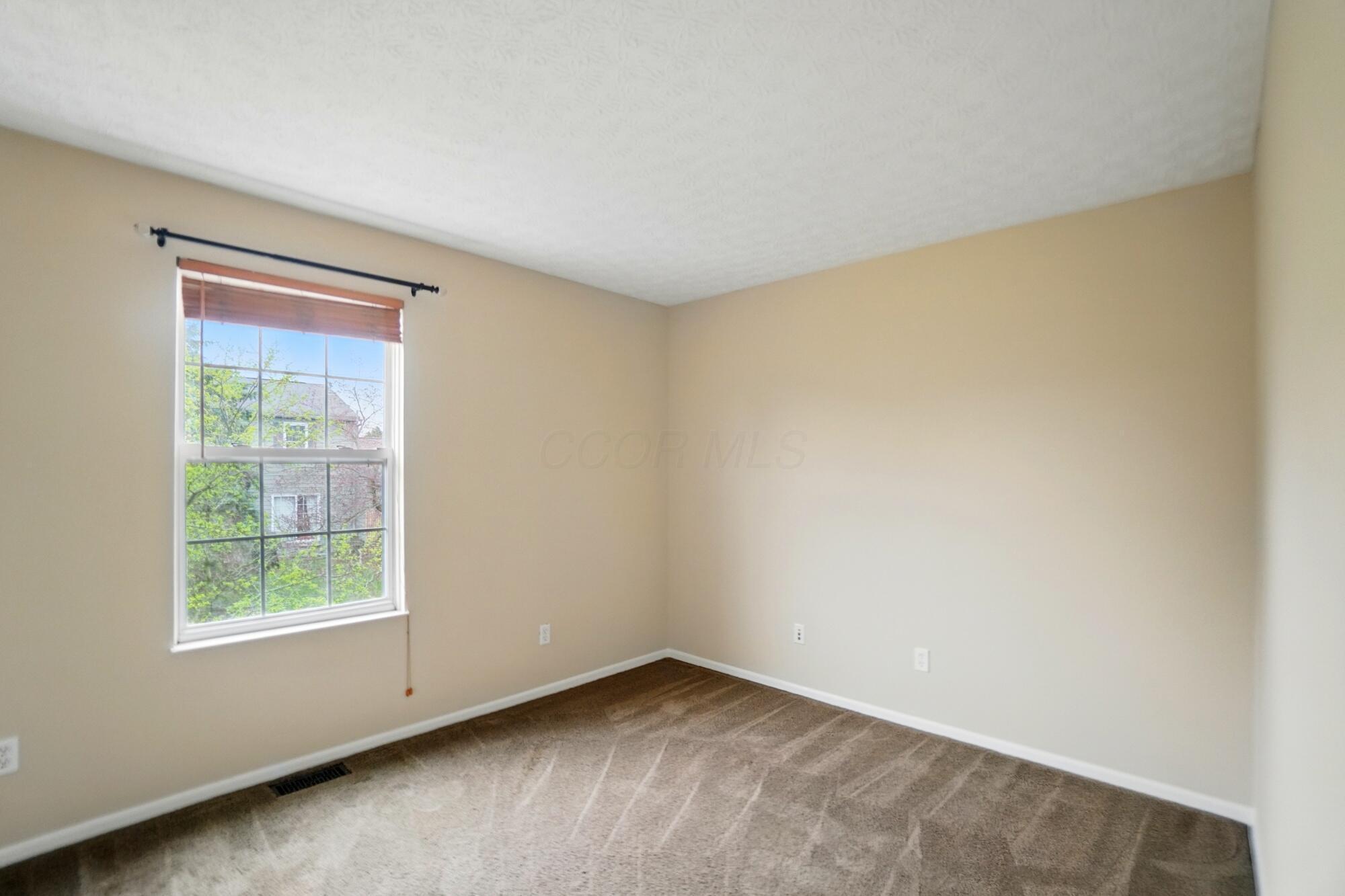4018 Blendon Point Drive, Columbus, Ohio image 17