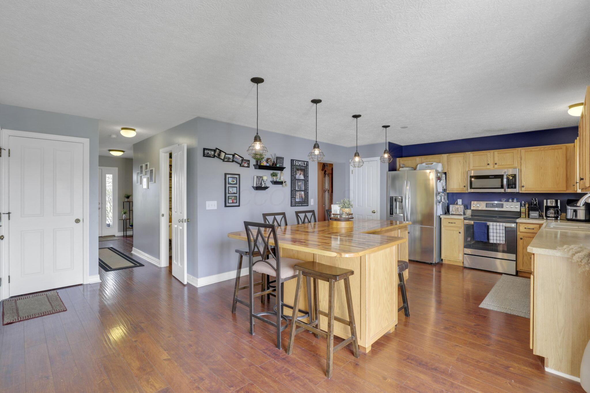 Lewis Center, Ohio 43035, United States, 4 Bedrooms Bedrooms, ,3 BathroomsBathrooms,Residential,Active,114200