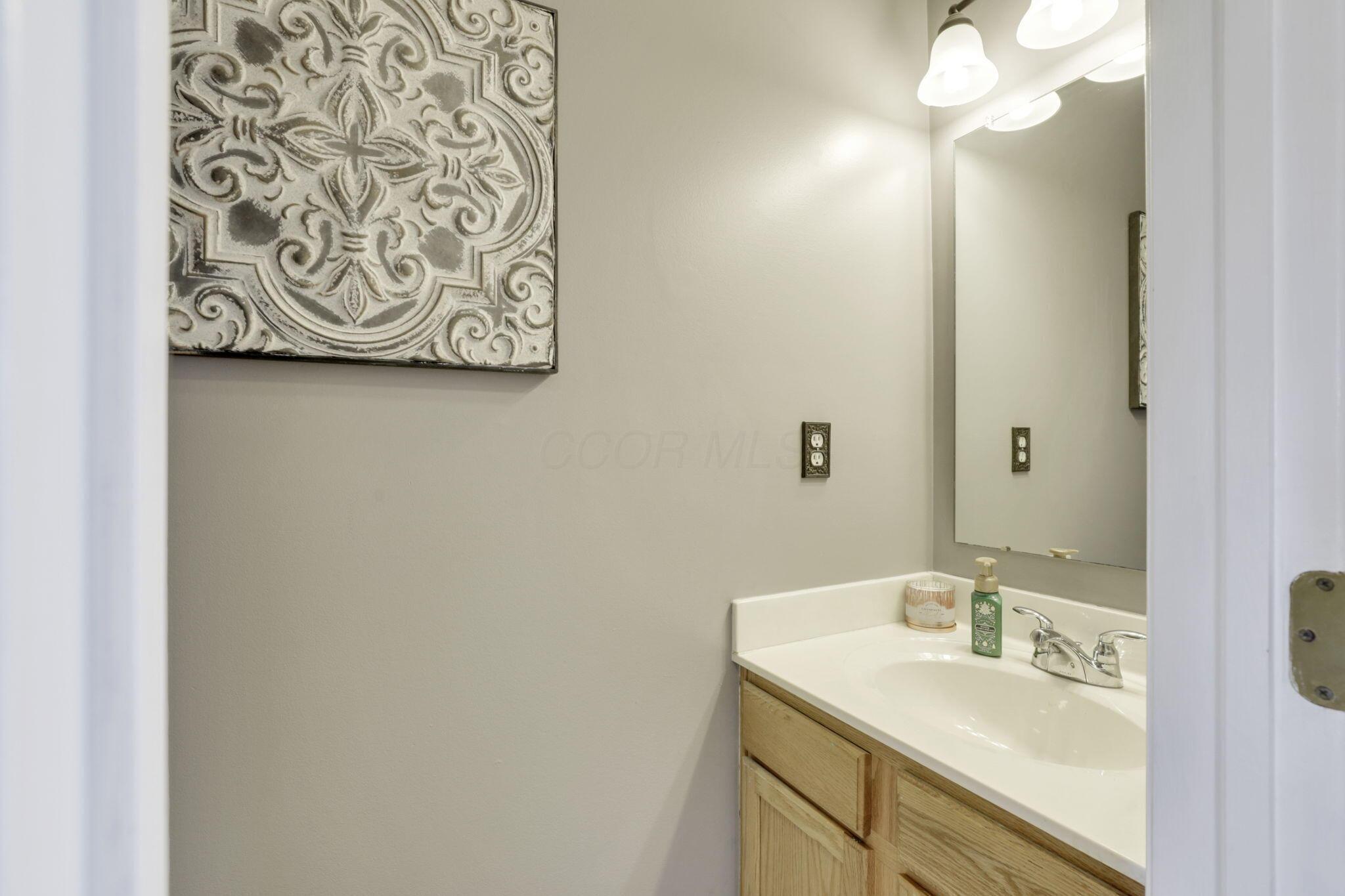 Lewis Center, Ohio 43035, United States, 4 Bedrooms Bedrooms, ,3 BathroomsBathrooms,Residential,Active,114200