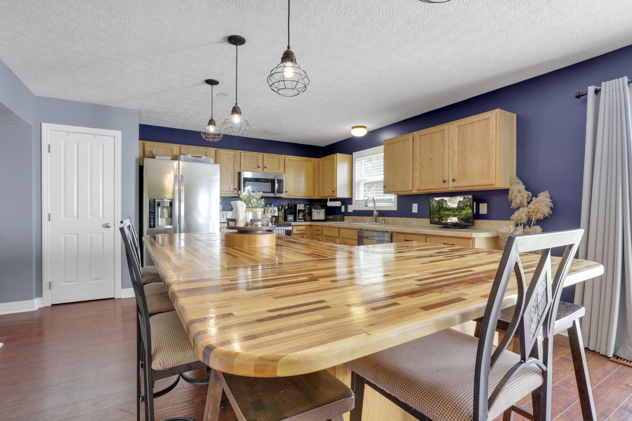 Lewis Center, Ohio 43035, United States, 4 Bedrooms Bedrooms, ,3 BathroomsBathrooms,Residential,Active,114200