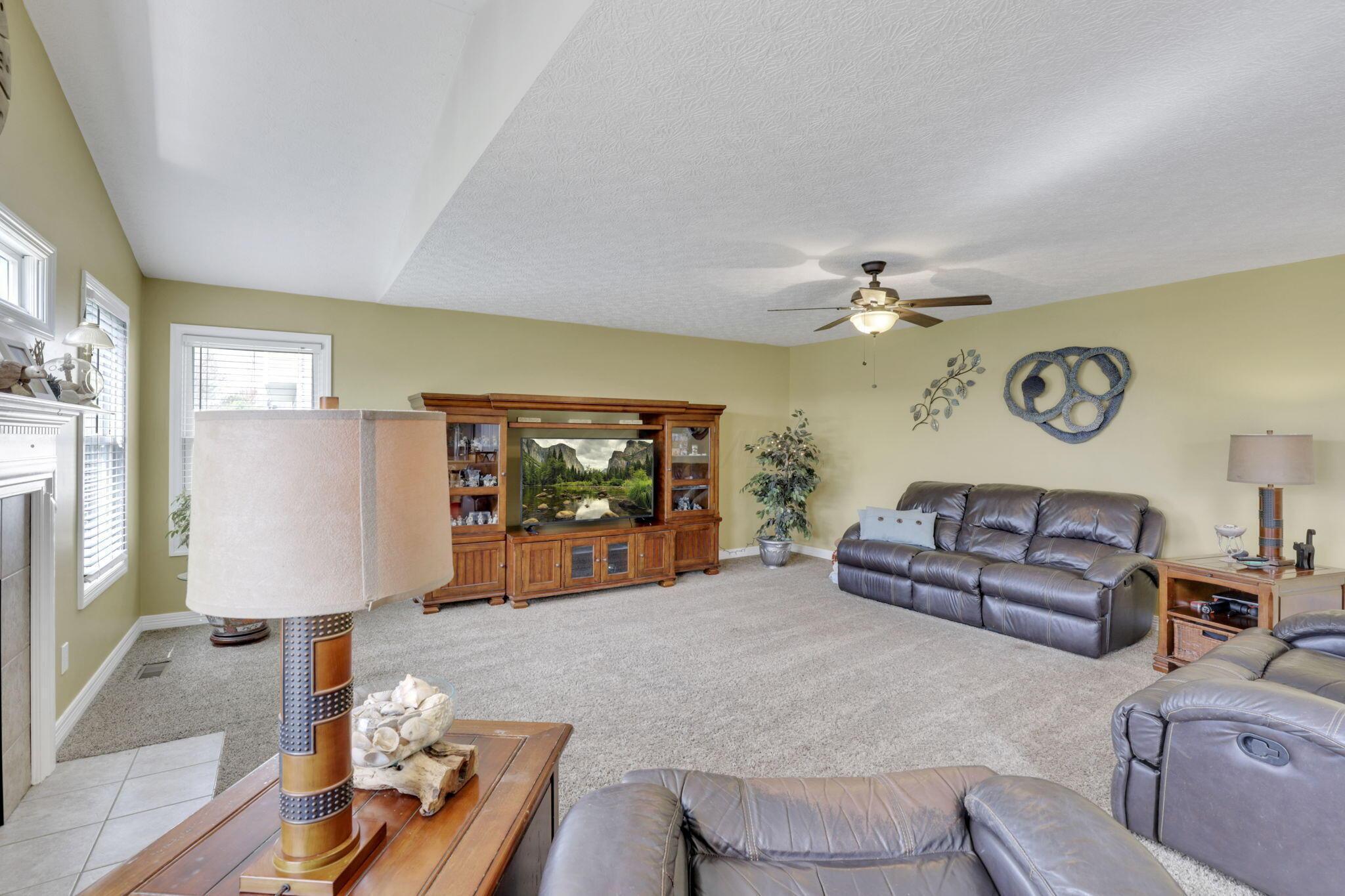 Lewis Center, Ohio 43035, United States, 4 Bedrooms Bedrooms, ,3 BathroomsBathrooms,Residential,Active,114200