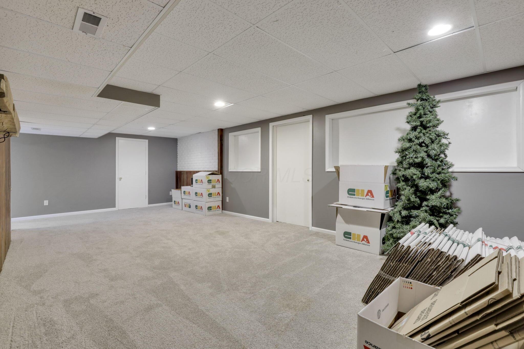 1626 Geranium Drive, Lewis Center, Ohio image 35