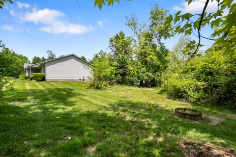 Tiny photo for 20 Winter Green Loop SW, Pataskala, OH 43062 (MLS # 226018115)