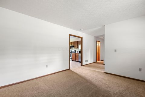 Tiny photo for 20 Winter Green Loop SW, Pataskala, OH 43062 (MLS # 226018115)