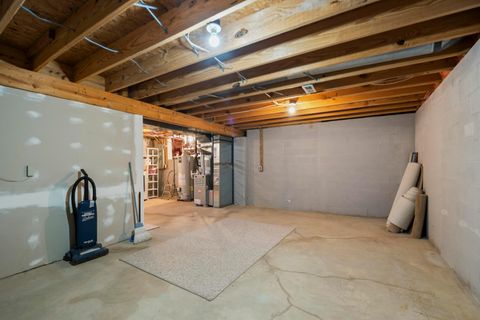Tiny photo for 20 Winter Green Loop SW, Pataskala, OH 43062 (MLS # 226018115)
