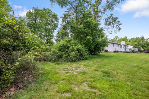 Tiny photo for 20 Winter Green Loop SW, Pataskala, OH 43062 (MLS # 226018115)