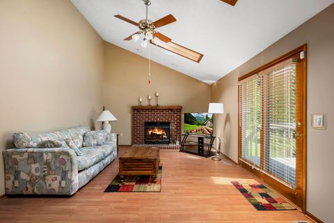 Tiny photo for 20 Winter Green Loop SW, Pataskala, OH 43062 (MLS # 226018115)