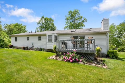 Tiny photo for 20 Winter Green Loop SW, Pataskala, OH 43062 (MLS # 226018115)