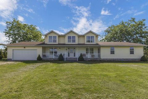 Photo of 5951 South Fork Road, Heath, OH 43056 (MLS # 226020385)