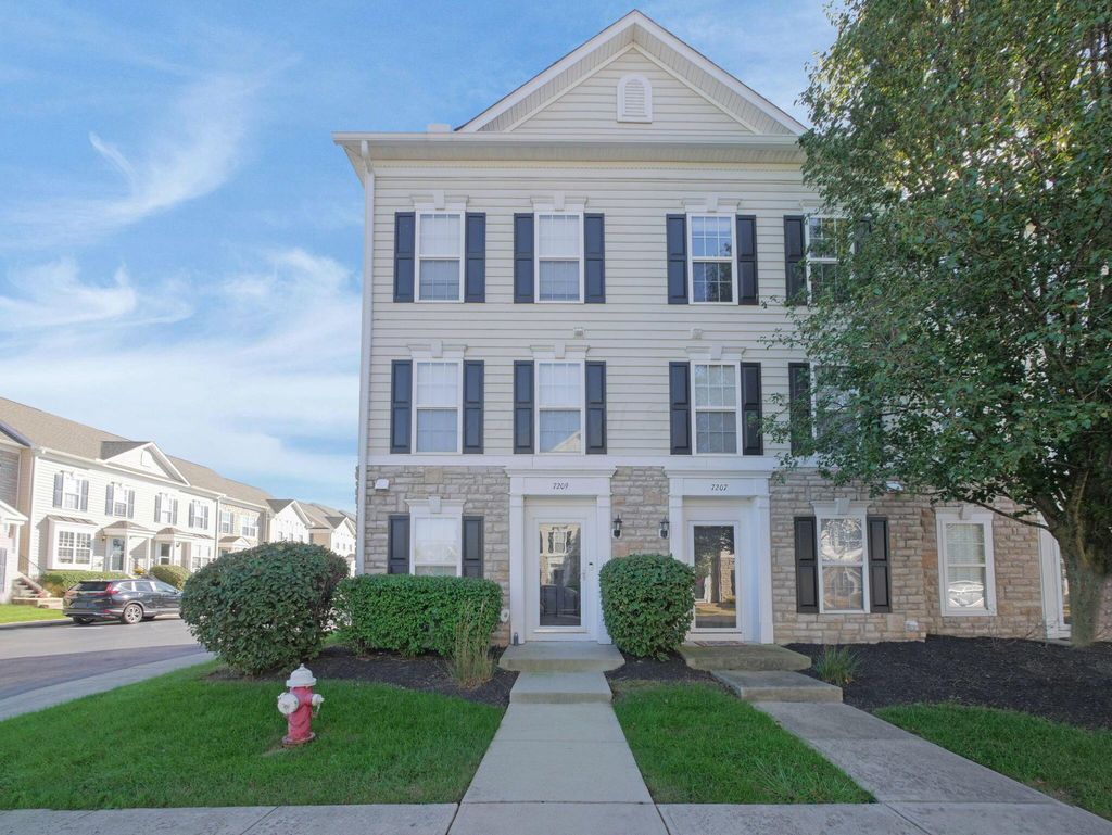 Photo of 7209 Billy Goat Drive, New Albany, OH 43054 (MLS # 225041457)