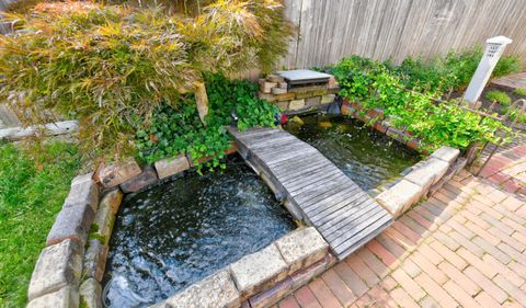 Tiny photo for 471 E Beck Street, Columbus, OH 43206 (MLS # 226019077)