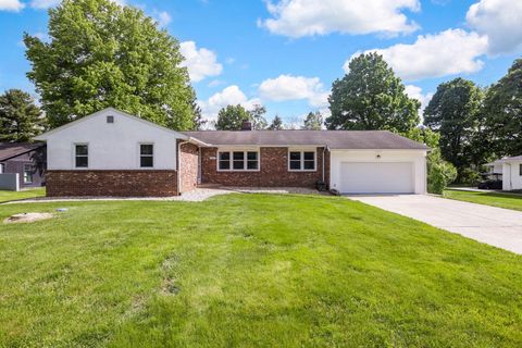 Photo of 7607 Palmer Road SW, Reynoldsburg, OH 43068 (MLS # 226017222)