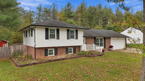 Tiny photo for 550 Jay Drive, Gallipolis, OH 45631 (MLS # 226039583)