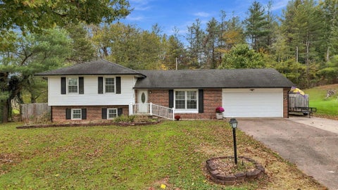 Tiny photo for 550 Jay Drive, Gallipolis, OH 45631 (MLS # 226039583)