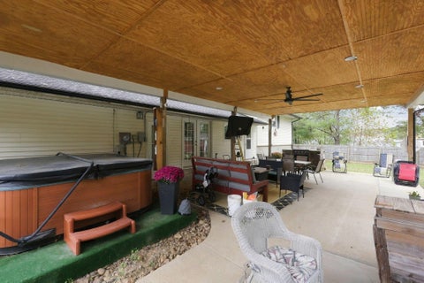 Tiny photo for 550 Jay Drive, Gallipolis, OH 45631 (MLS # 226039583)