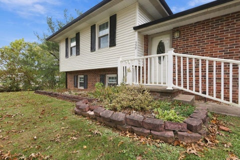 Tiny photo for 550 Jay Drive, Gallipolis, OH 45631 (MLS # 226039583)