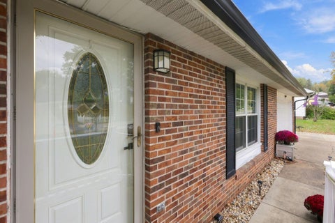Tiny photo for 550 Jay Drive, Gallipolis, OH 45631 (MLS # 226039583)