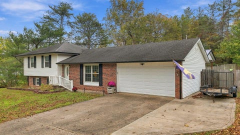 Tiny photo for 550 Jay Drive, Gallipolis, OH 45631 (MLS # 226039583)