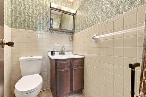Tiny photo for 550 Jay Drive, Gallipolis, OH 45631 (MLS # 226039583)