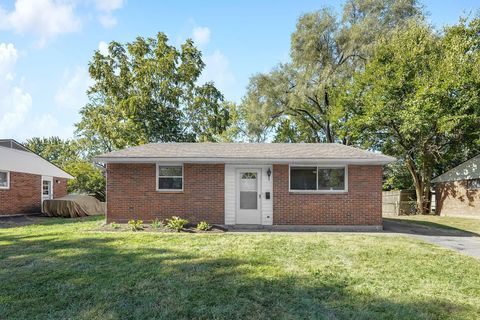 Photo of 5137 Drivemere Road, Hilliard, OH 43026 (MLS # 225035895)