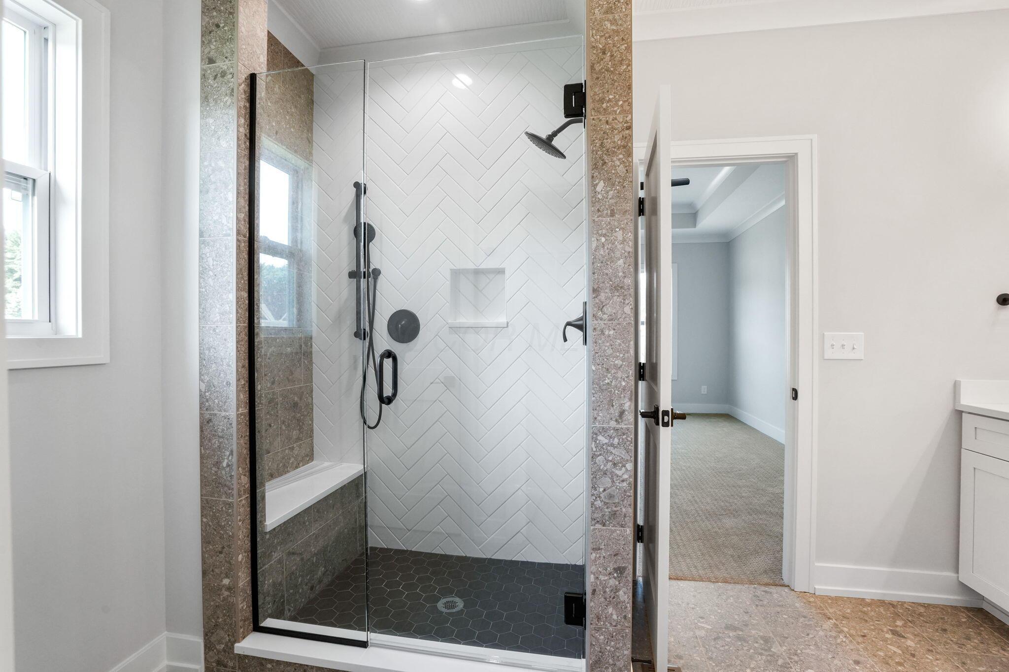 4172 Captains Circle, Lewis Center, Ohio image 13