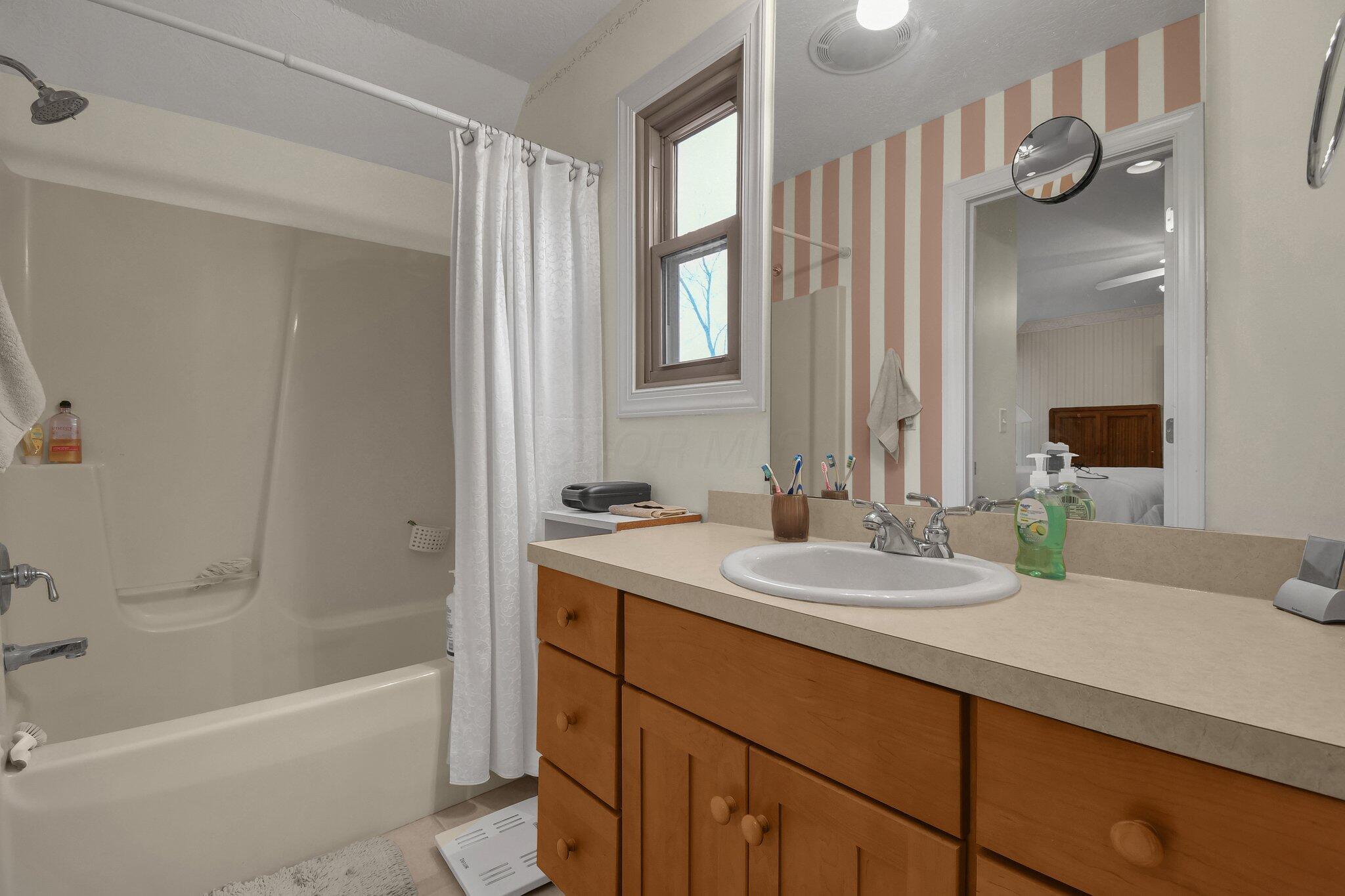 832 York Street, Mansfield, Ohio image 23