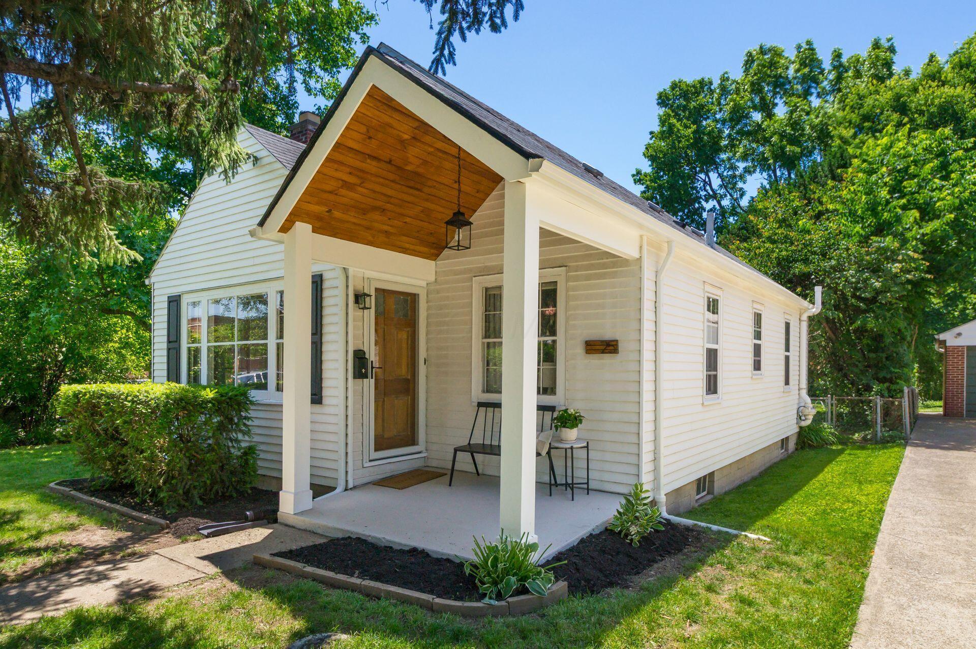 25 Deland Avenue