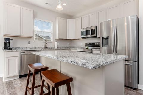 Tiny photo for 195 Lenell Loop, Delaware, OH 43015 (MLS # 225039521)