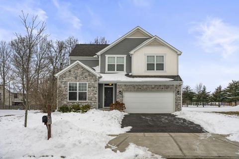 Photo of 696 CLYDESDALE Way, Marysville, OH 43040 (MLS # 226003454)