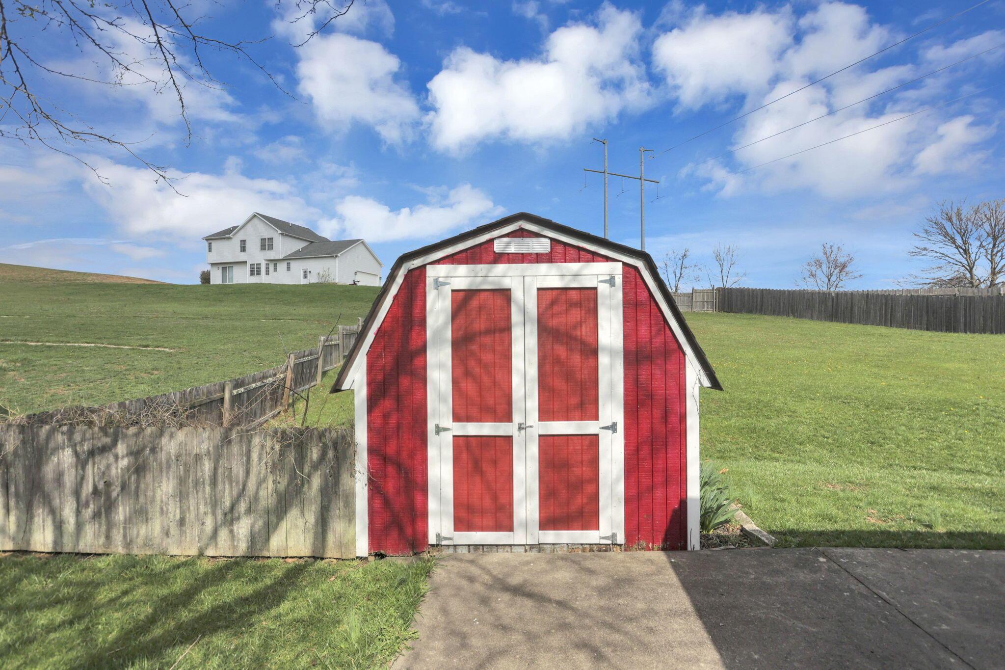 335 Mae Street, Logan, Ohio image 38
