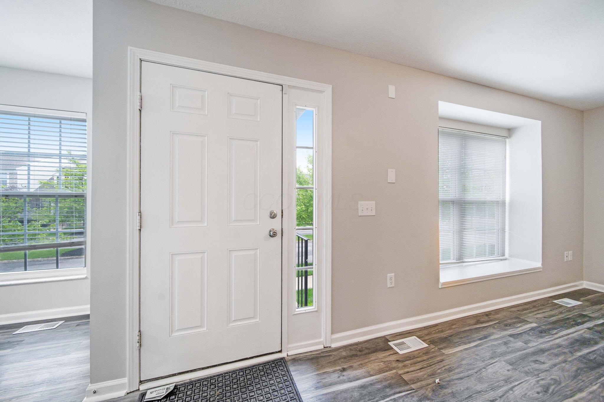 5167 Horseshoe Falls Drive, Dublin, Ohio image 3