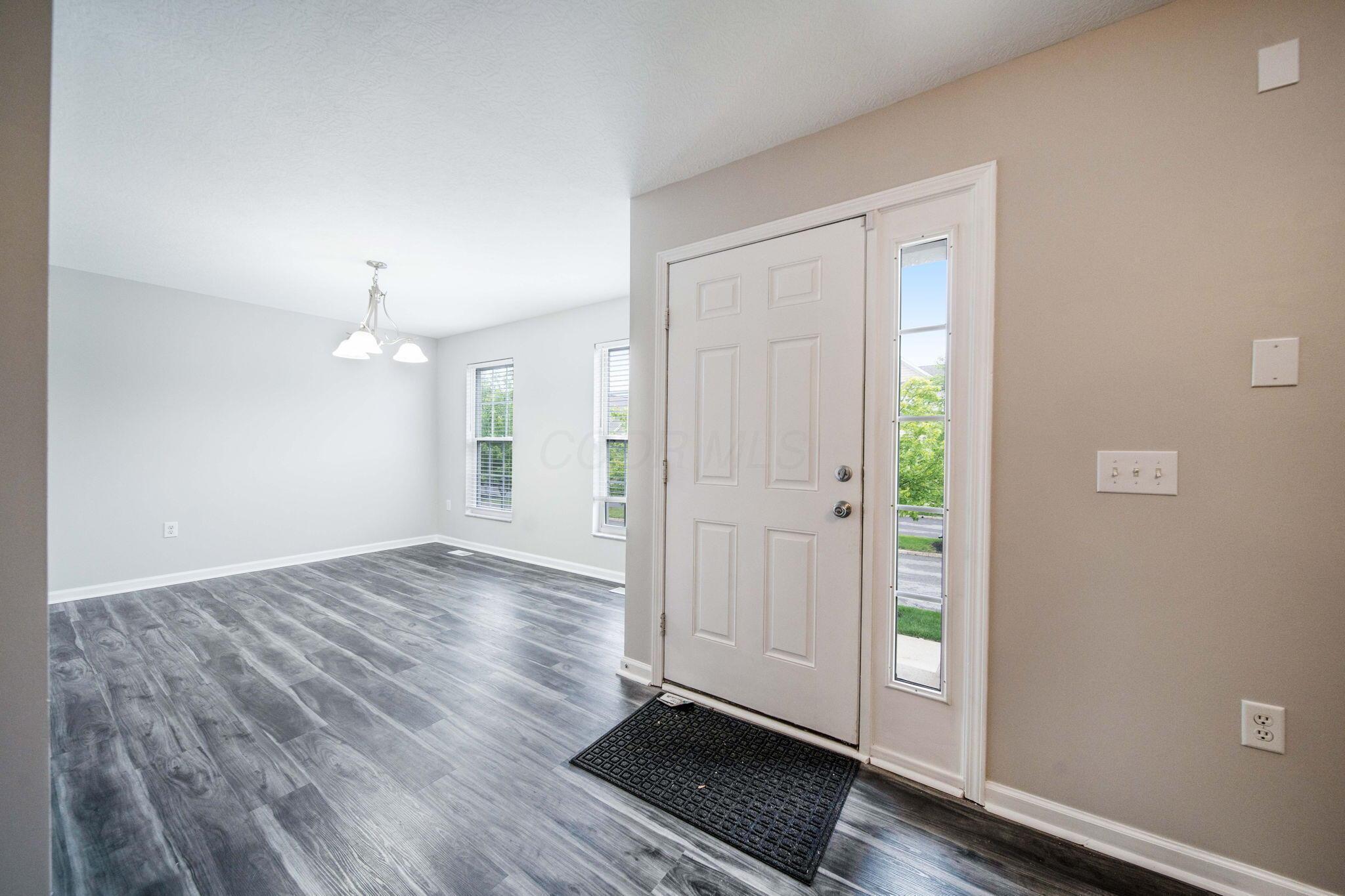 5167 Horseshoe Falls Drive, Dublin, Ohio image 4