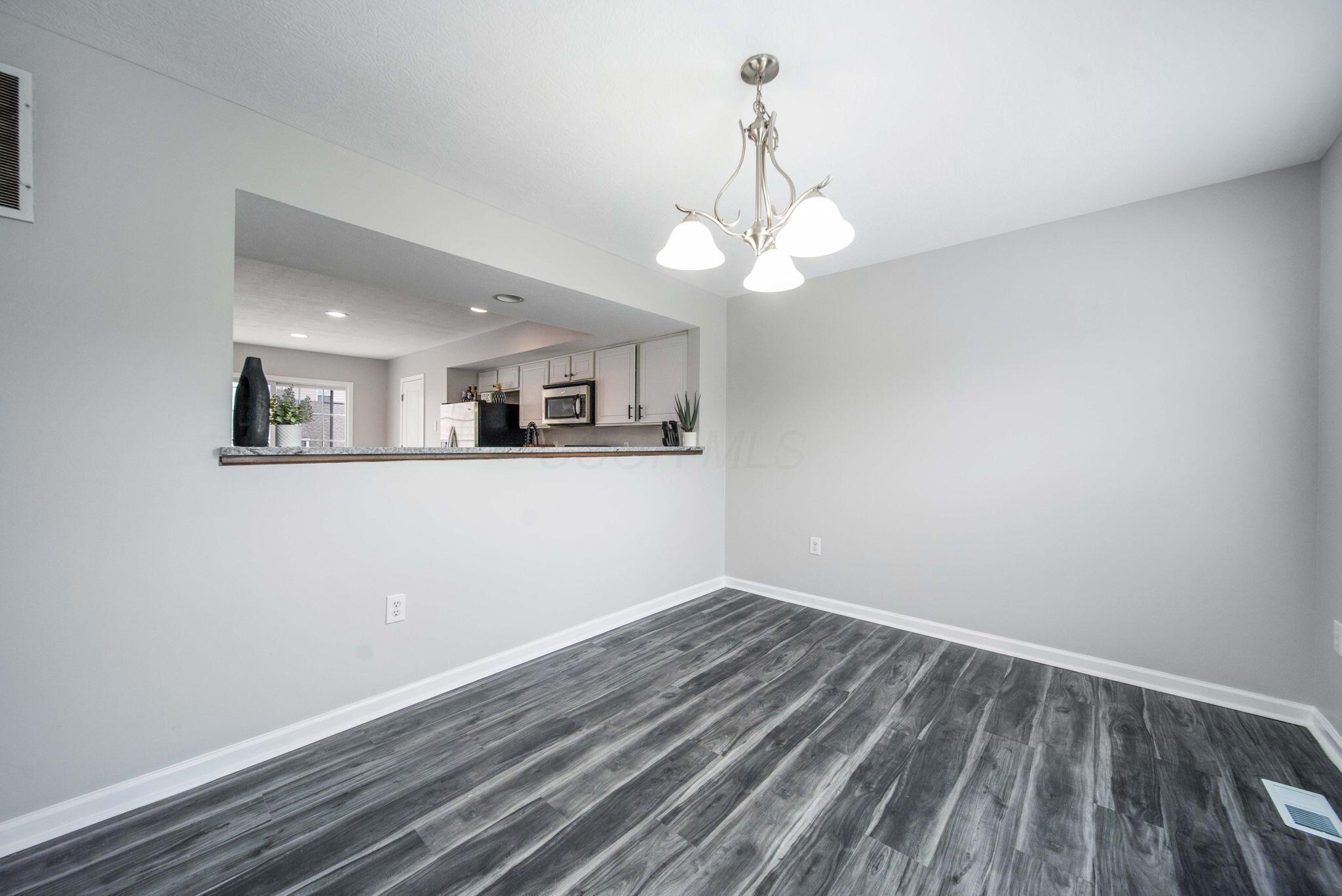 5167 Horseshoe Falls Drive, Dublin, Ohio image 10