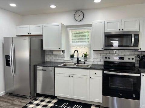 Tiny photo for 160 W Orchard Street, Newark, OH 43055 (MLS # 226026040)