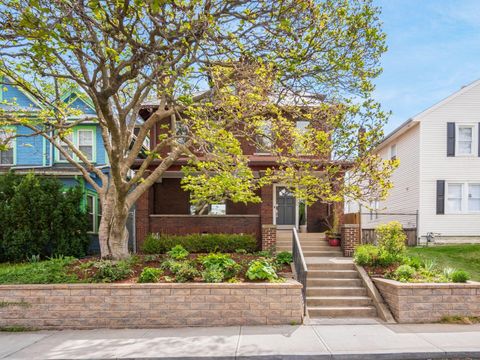 Photo of 1456 Summit Street, Columbus, OH 43201 (MLS # 226013381)