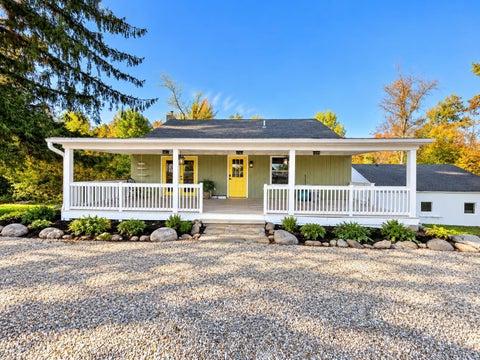Photo of 14737 N Liberty, Mount Vernon, OH 43050 (MLS # 226040541)
