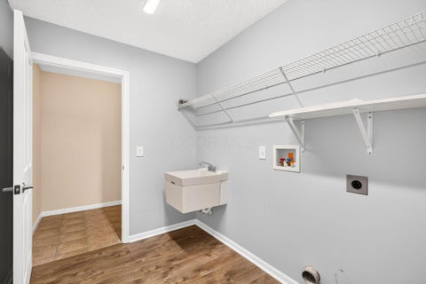 Tiny photo for 4173 Cobbler Road 9 #9, New Albany, OH 43054 (MLS # 226037498)