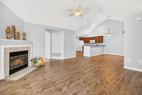 Tiny photo for 4173 Cobbler Road 9 #9, New Albany, OH 43054 (MLS # 226037498)