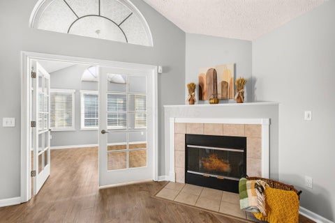 Tiny photo for 4173 Cobbler Road 9 #9, New Albany, OH 43054 (MLS # 226037498)