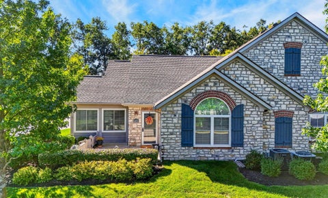 Tiny photo for 4173 Cobbler Road 9 #9, New Albany, OH 43054 (MLS # 226037498)