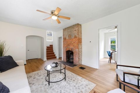 Tiny photo for 2143 Leonard Avenue, Columbus, OH 43219 (MLS # 225039582)