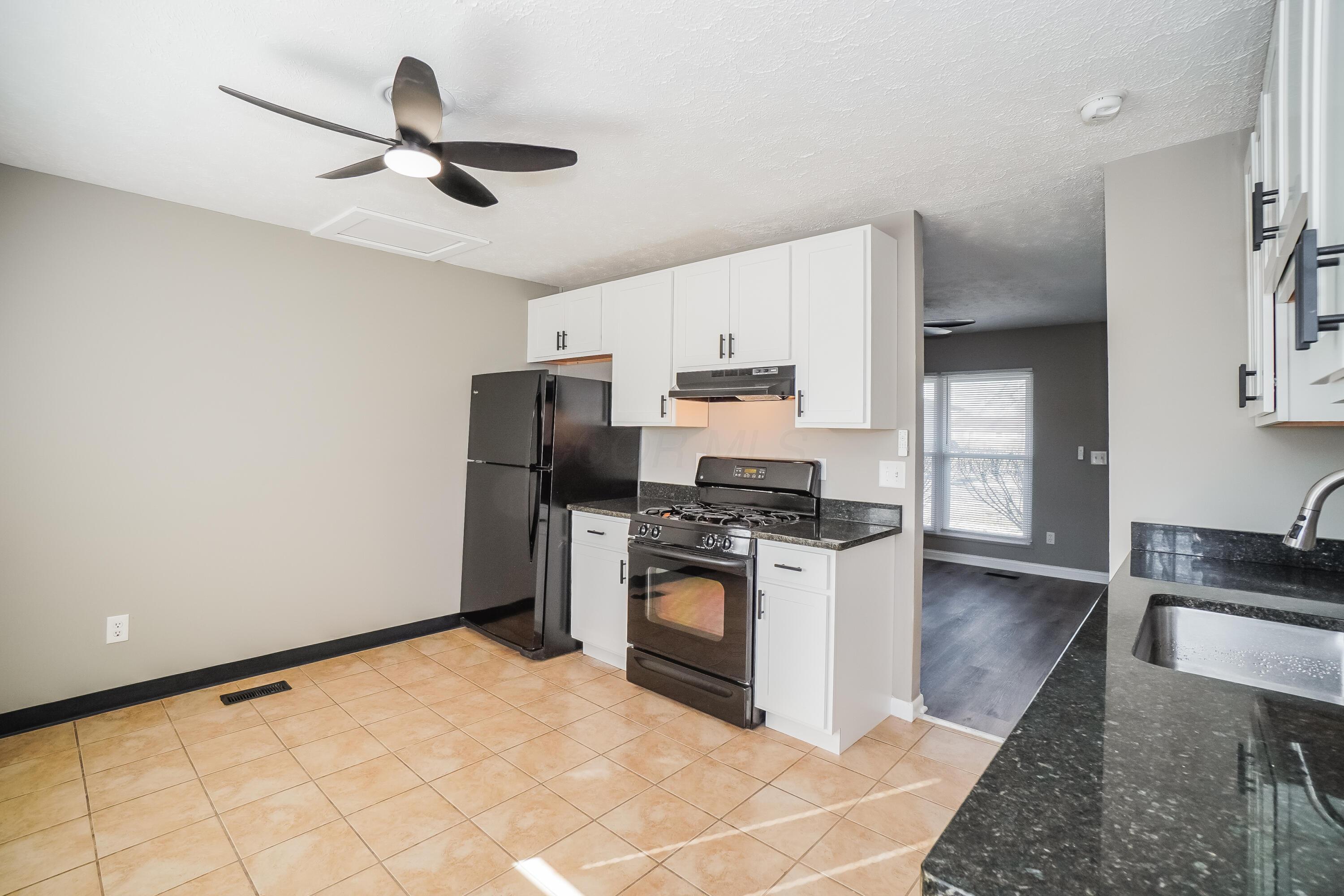 3225 Chelford Drive, Columbus, Ohio image 5