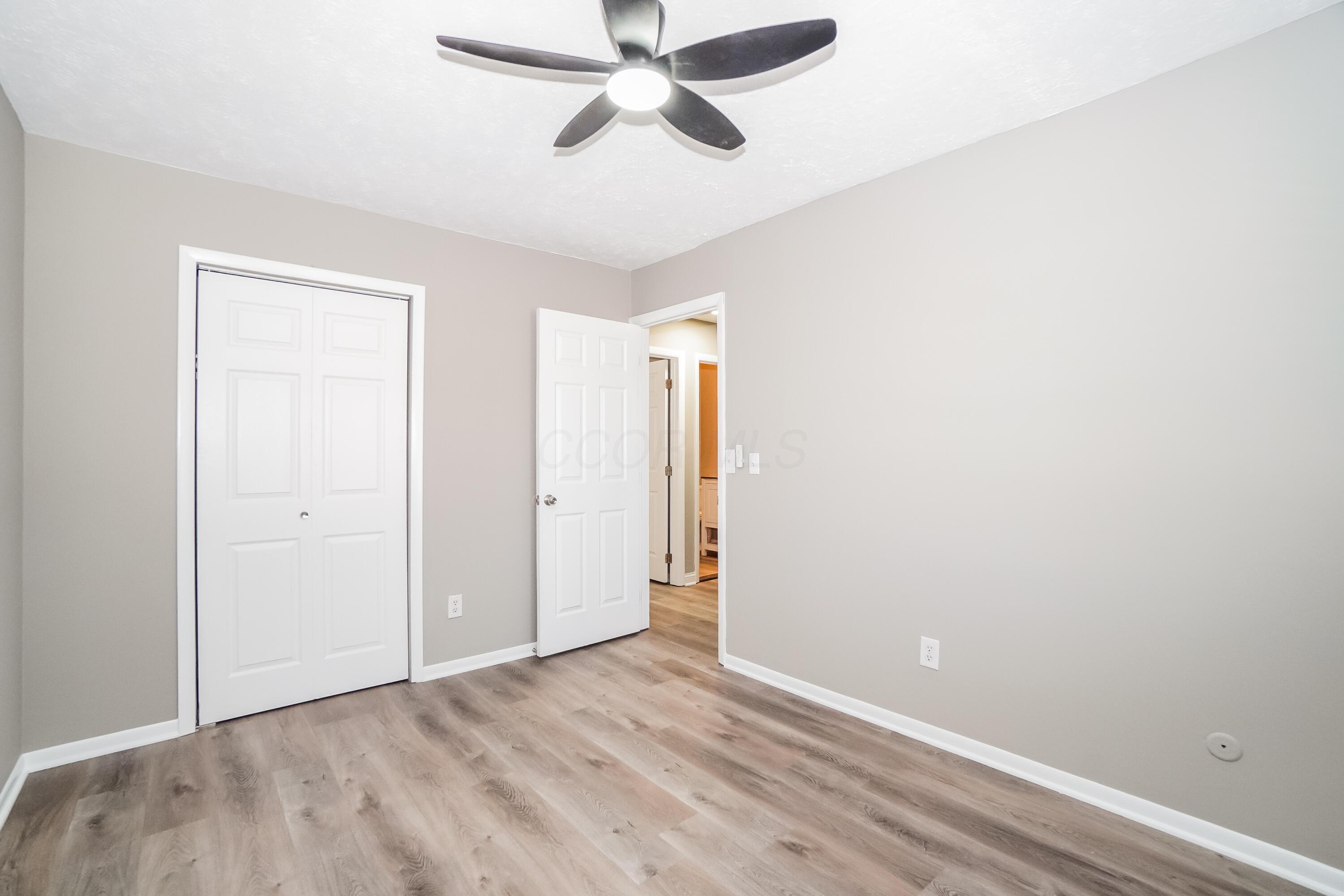 3225 Chelford Drive, Columbus, Ohio image 8