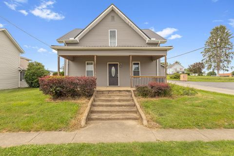 Photo of 22 W 3rd Street, Frazeysburg, OH 43822 (MLS # 226028278)