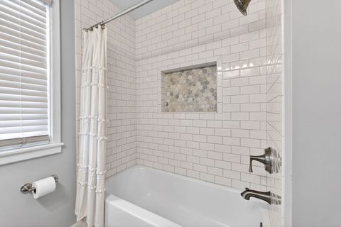 Tiny photo for 136 Parkview Avenue, Westerville, OH 43081 (MLS # 226015768)